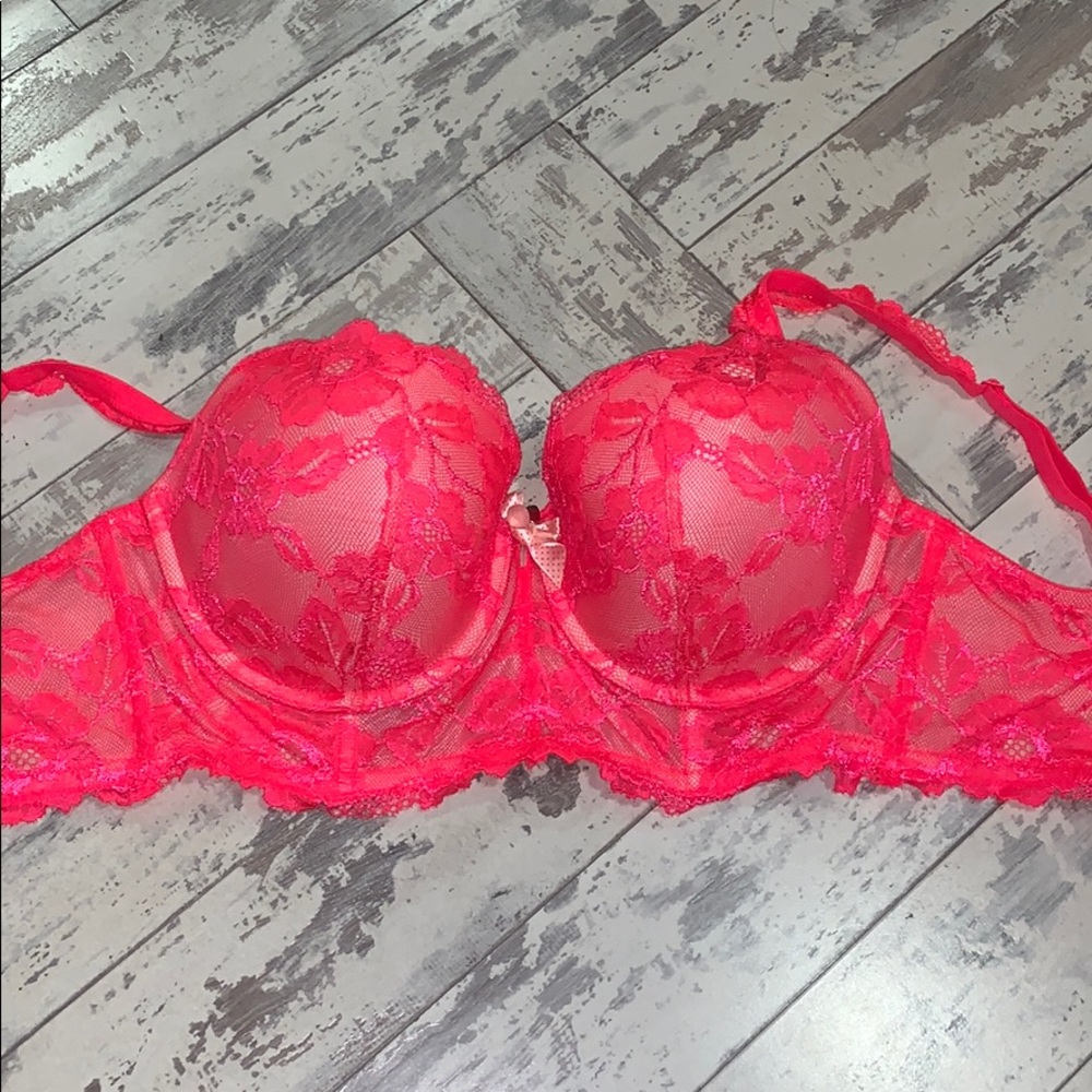 Victoria’s Secret bra